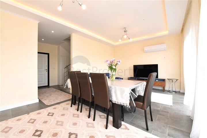 أوبا بنتهاوس مع منظر جميل