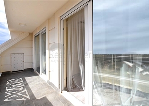 أوبا بنتهاوس مع منظر جميل