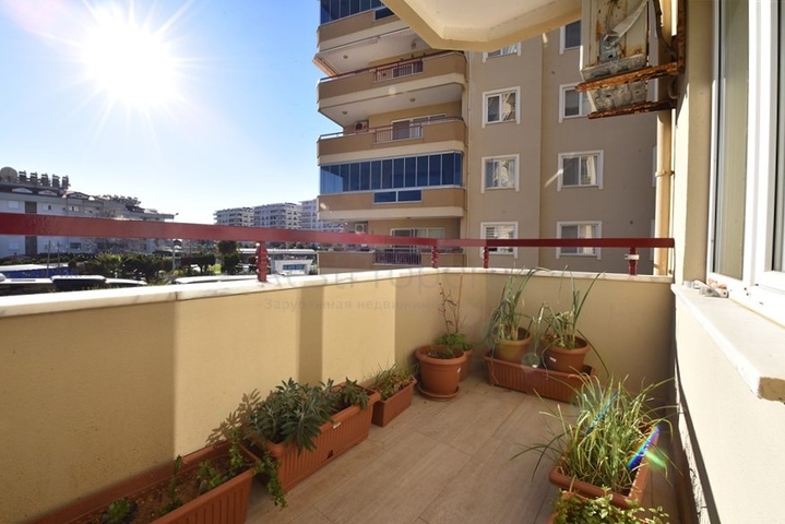 شقة 3+1 مع مطبخ منفصل في وسط ألانيا