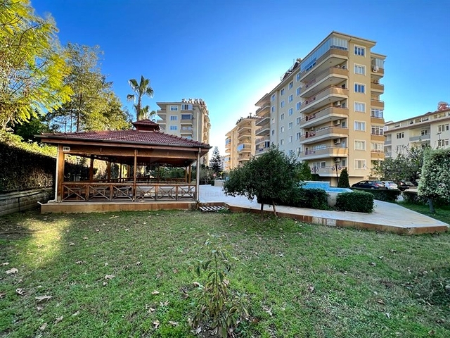 شقة 3+1 مع مطبخ منفصل في وسط ألانيا