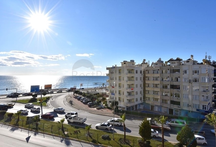 شقة كبيرة في السطر الأول