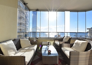 شقة كبيرة في السطر الأول