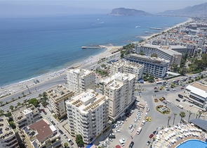 شقة كبيرة في السطر الأول