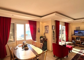 شقة كبيرة في السطر الأول