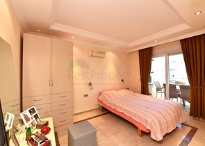 شقة كبيرة في السطر الأول