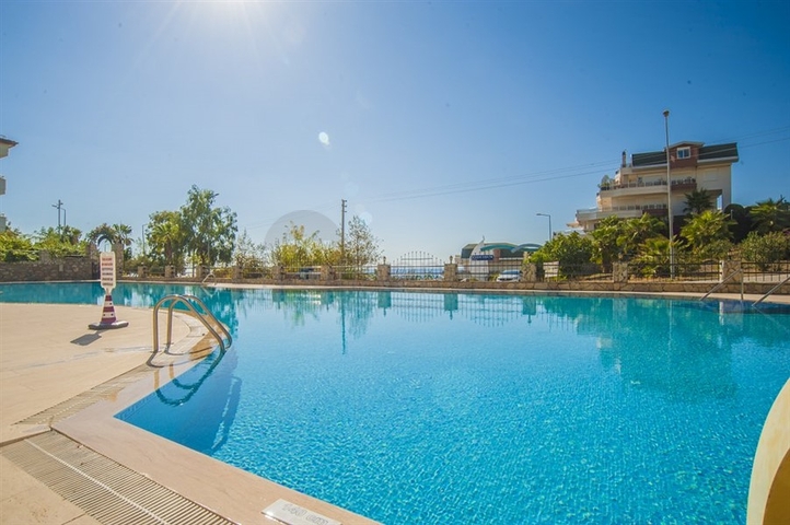 بنتهاوس 3 + 1 في منطقة كوناكلي على مسافة قريبة من البحر