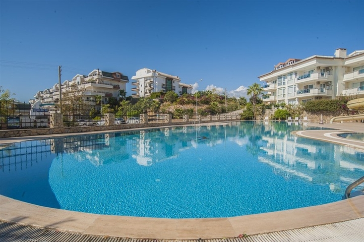 بنتهاوس 3 + 1 في منطقة كوناكلي على مسافة قريبة من البحر