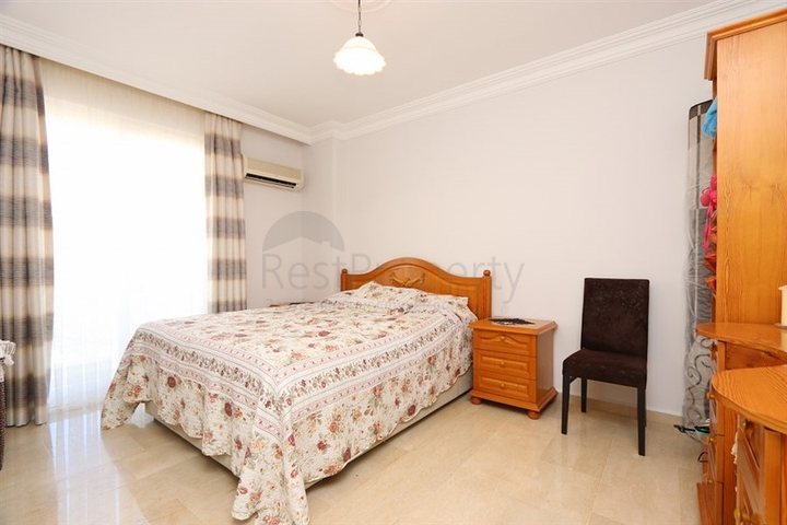 بنتهاوس 3 + 1 في منطقة كوناكلي على مسافة قريبة من البحر