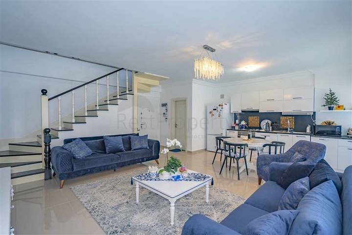 بنتهاوس واسع 2 + 1 من المالك في منطقة كيستيل