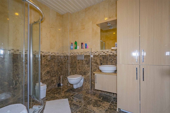 بنتهاوس واسع 2 + 1 من المالك في منطقة كيستيل