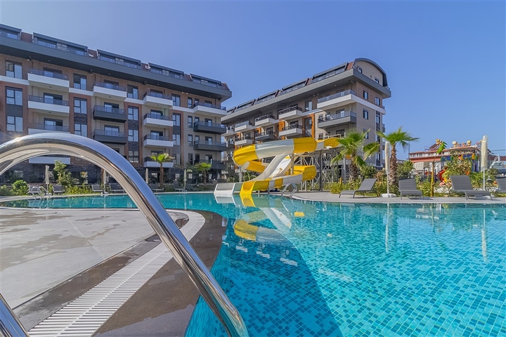 مجمع جديد على بعد 1500 متر من البحر في منطقة أوبا