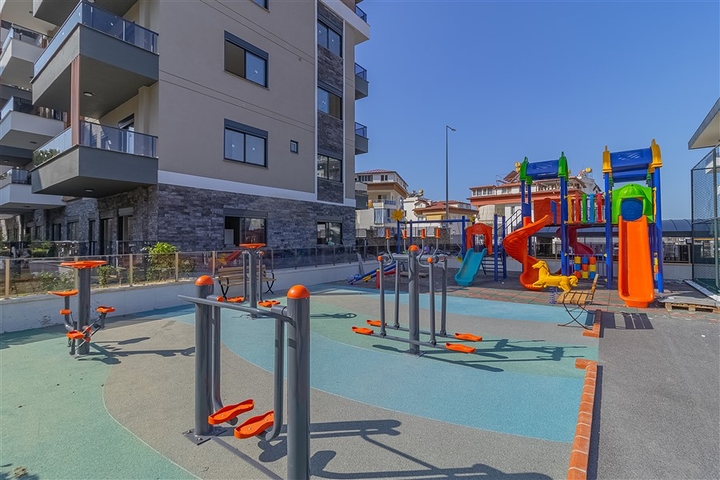 مجمع جديد على بعد 1500 متر من البحر في منطقة أوبا