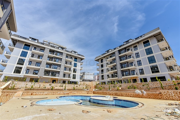 شقة 1+1 في منطقة مرموقة في أوبا