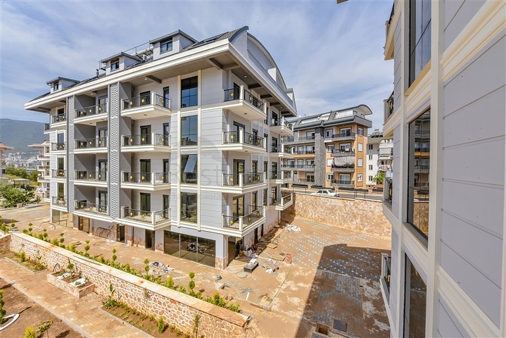 شقة 1+1 في منطقة مرموقة في أوبا