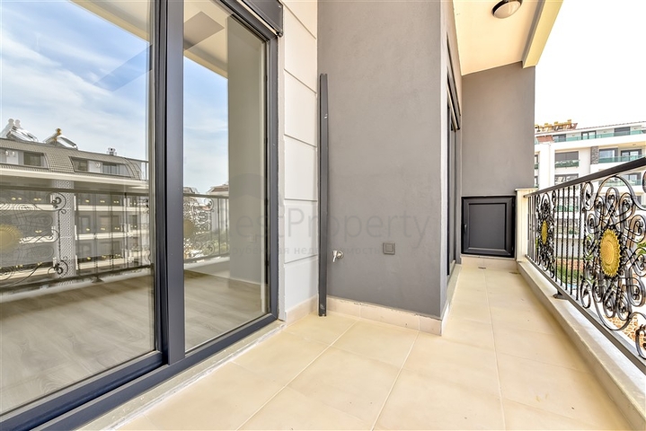 شقة 1+1 في منطقة مرموقة في أوبا