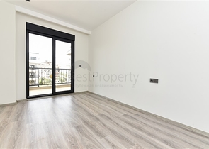 شقة 1+1 في منطقة مرموقة في أوبا