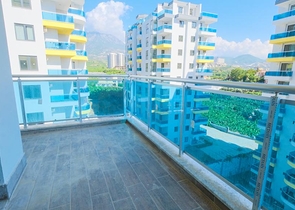 شقة 1+1 في مجمع جديد في منطقة محمودلار