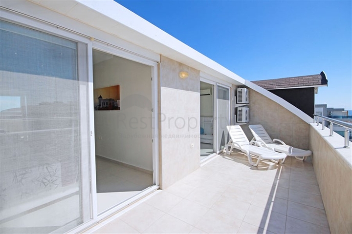 بنتهاوس واسع 3 + 1 750 متر من البحر في أفسلار