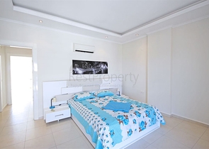 بنتهاوس واسع 3 + 1 750 متر من البحر في أفسلار