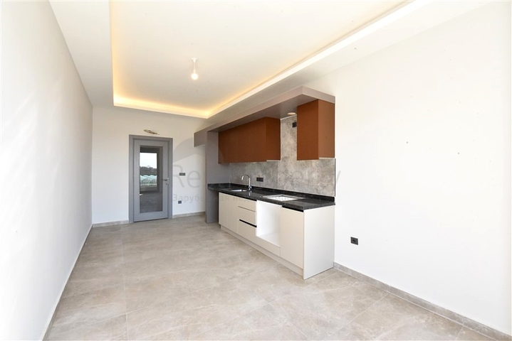 شقة فسيحة 3 + 1 لعائلة كبيرة في منطقة أوبا 