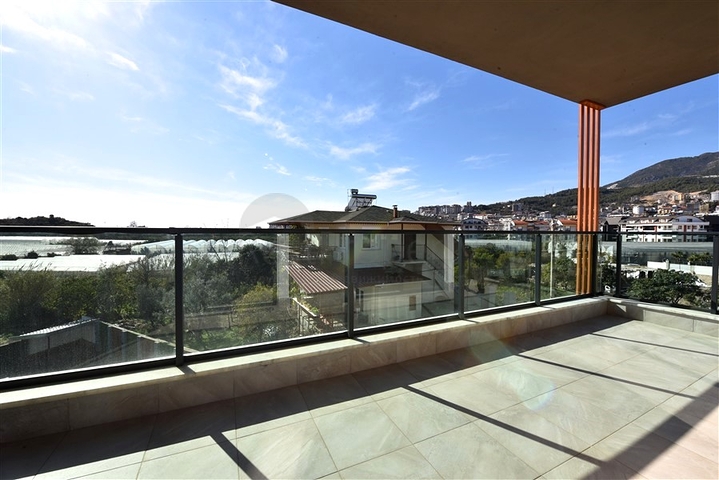 شقة فسيحة 3 + 1 لعائلة كبيرة في منطقة أوبا 