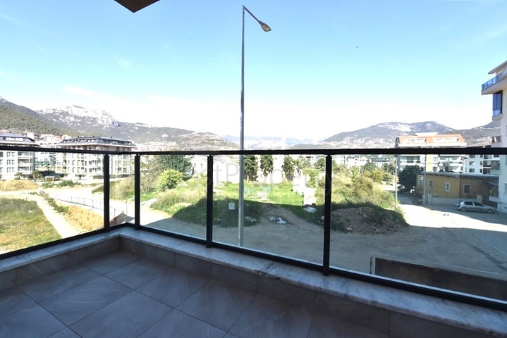 شقة فسيحة 3 + 1 لعائلة كبيرة في منطقة أوبا 