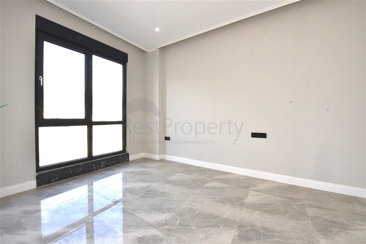 شقق واسعة في مجمع جديد