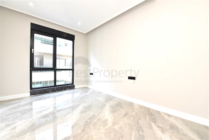 شقق واسعة في مجمع جديد