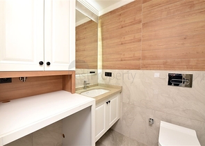 شقق واسعة في مجمع جديد