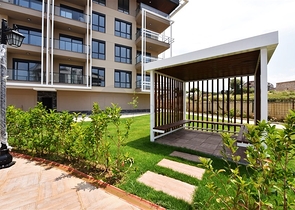 شقق واسعة في مجمع جديد