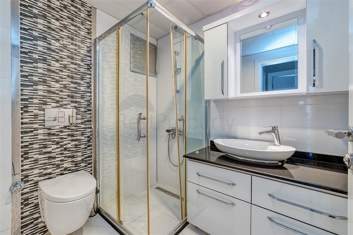 شقة فسيحة 2 + 1