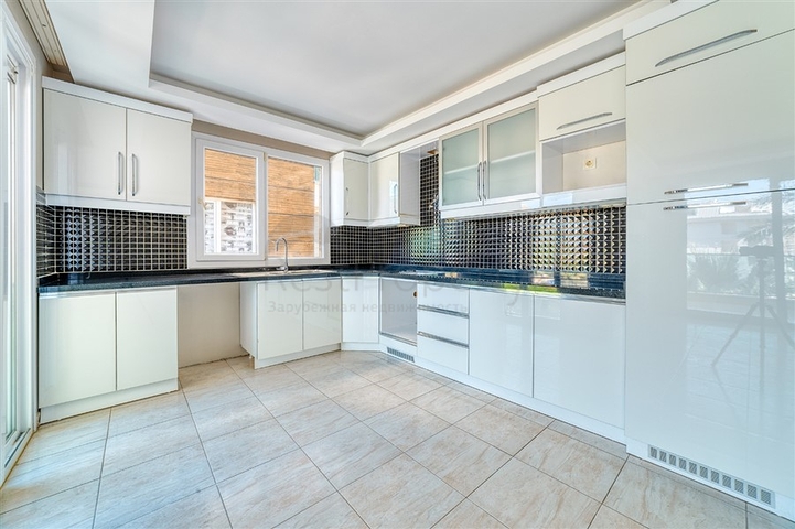 شقة فسيحة 2 + 1