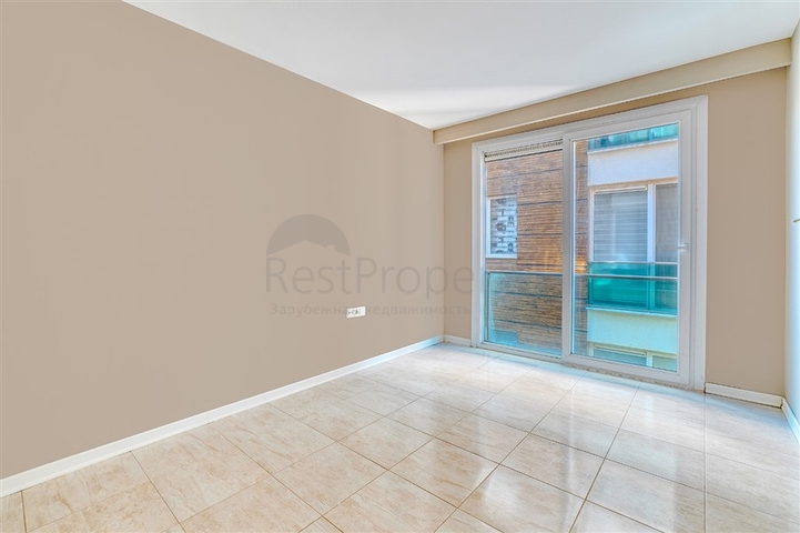 شقة فسيحة 2 + 1