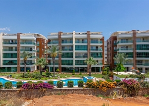 شقة فسيحة 2 + 1