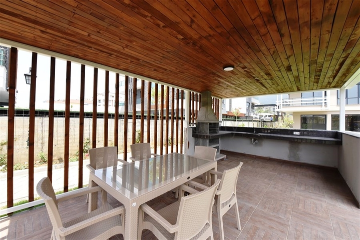 شقة 2 + 1 في منطقة أوبا