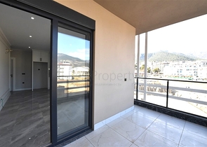 شقة 2 + 1 في منطقة أوبا