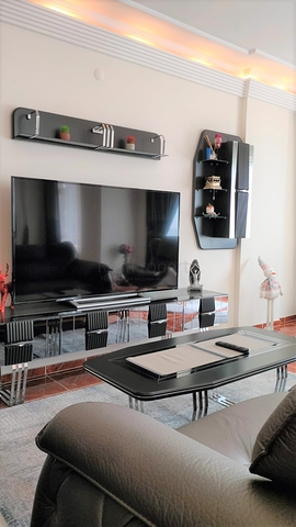 شقة مفروشة 2 + 1 مطلة على البحر في توسمورا