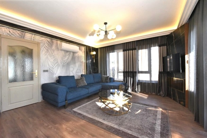 شقة 1+1 في وسط ألانيا