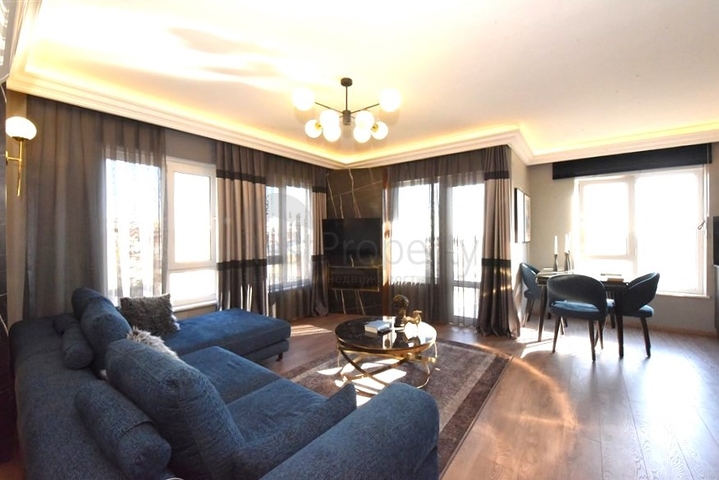 شقة 1+1 في وسط ألانيا