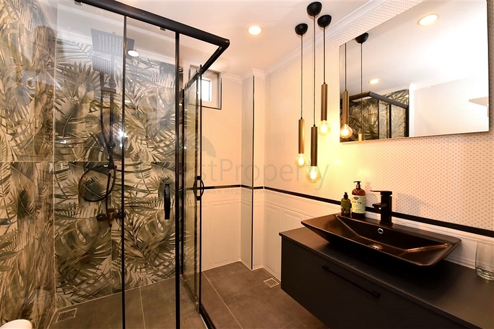 شقة 1+1 في وسط ألانيا