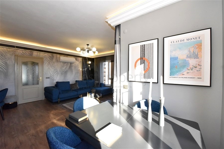 شقة 1+1 في وسط ألانيا