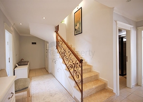 بنتهاوس مع إطلالة بانورامية في قلب ألانيا