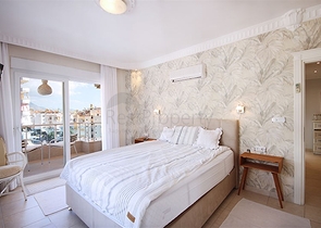 بنتهاوس مع إطلالة بانورامية في قلب ألانيا