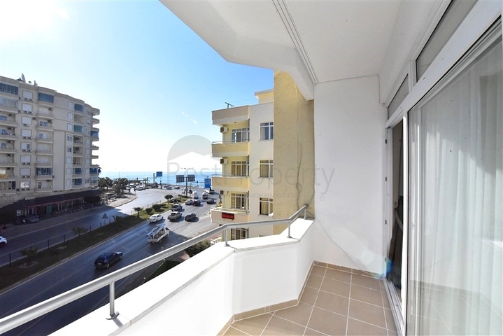 شقة 1+1 في منطقة توسمور 