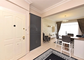 شقة 1+1 في منطقة توسمور 