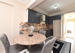 شقة 1+1 في منطقة توسمور 