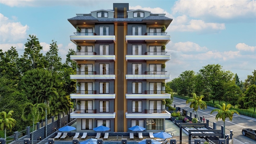 يقع المجمع على بعد 150 متر من البحر في منطقة كيستيل