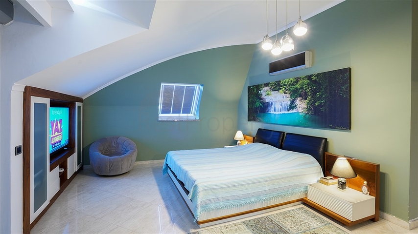 بنتهاوس فاخر 3 + 2 في منطقة أوبا