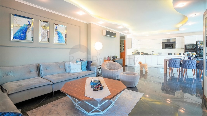 بنتهاوس فاخر 3 + 2 في منطقة أوبا