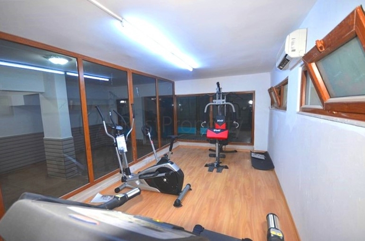 شقة غرفة وصالة في مركز الانيا - قريبة من شاطئ كليوباترا 